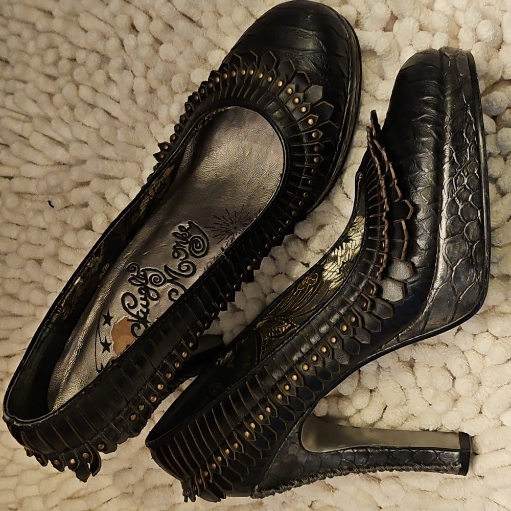 Naughty Monkey Shoes Size 6.5